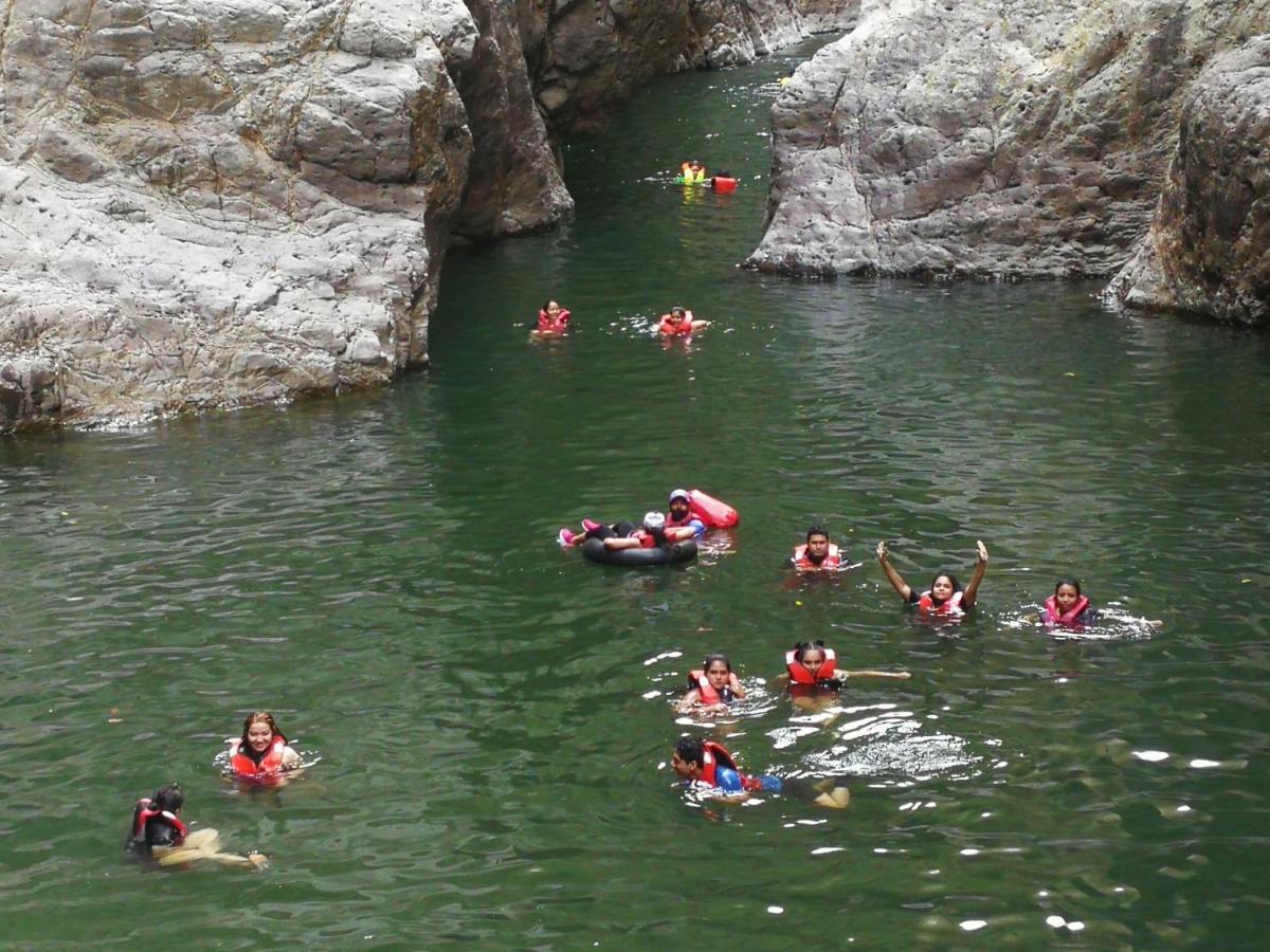 منزل الضيف Los Potrerillos  في La Ceibita Tours المظهر الخارجي الصورة